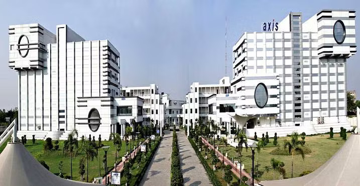 axis college Kanpur
